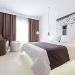 Отель Livin Mykonos - Adults Only 3*